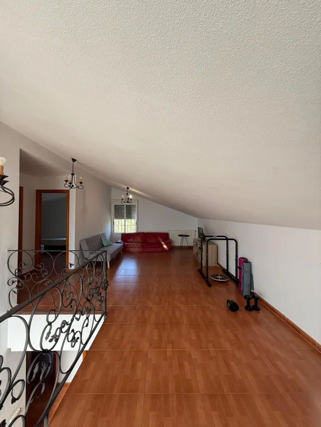DOS CASAS EN UNA EN MATOLA SOLO EN ALQUILER — 34