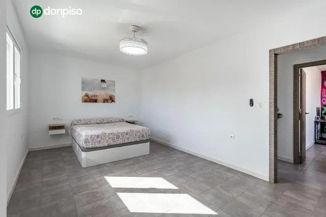 Casa en venta en Monachil (Granada) – Amplia, luminosa y con gran potencial — 13
