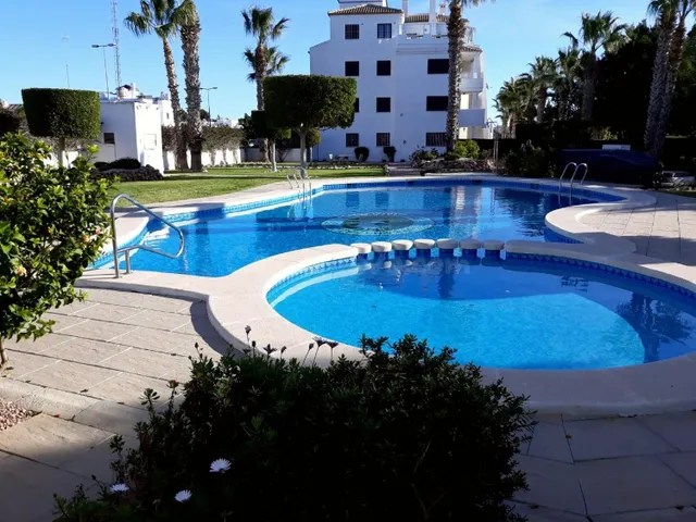 3 DORMITORIOS , 2 BAÑOS , RESIDENCIAL AZAHAR , ORIHUELA COST