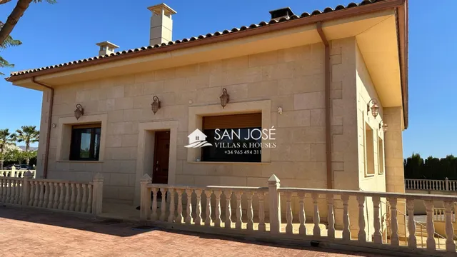 VENTA DE ESPECTACULAR CHALET DE LUJO EN ASPE, ZONA CARRETERA DE HONDON — 26