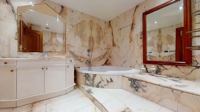 Piso 5 habitaciones 207m² en alquiler - Estación — 30