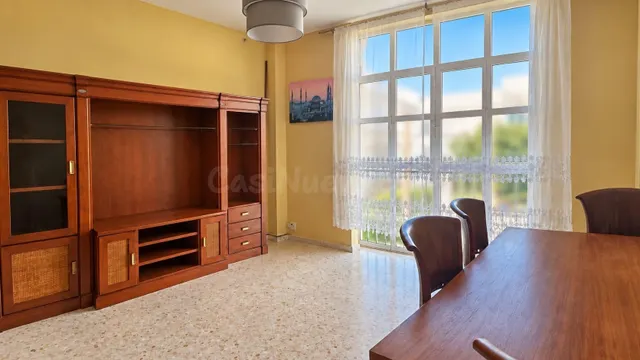 PISO EN PRIMERA PLANTA EN LA ZONA LA SOLEDAD