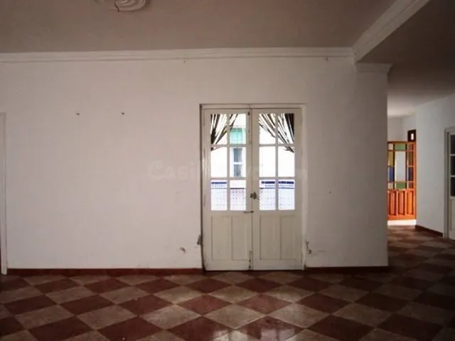 Casa de 4 habitaciones en Estepa con patio y cocina moderna - foto 5