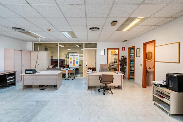 Local comercial en Santa Maria, ¡Invierte en tu negocio, inv - foto 5
