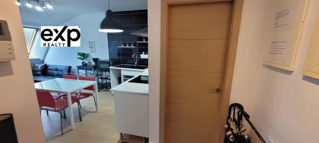 Exclusivo ático con licencia turística, piscina, garaje y trastero en Barreiros — 36
