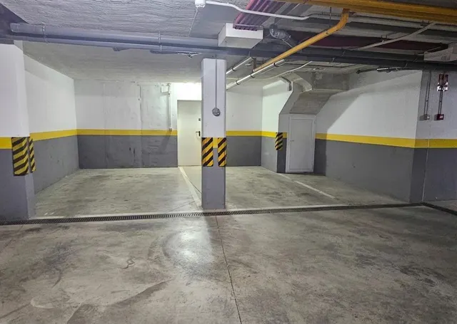 Vivienda unifamiliar pareada en urbanización de 18 vecinos, de 2019, con 230 m2 construidos, 200 m2 de jardín y piscina comunitaria, ubicada en la mejor zona de Córdoba — 49