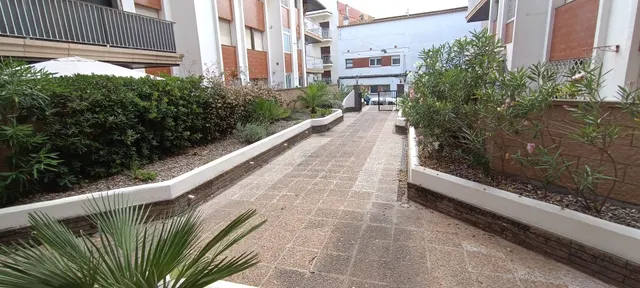 Buen apartamento con buena terraza, cerca del centro de Palamos — 41
