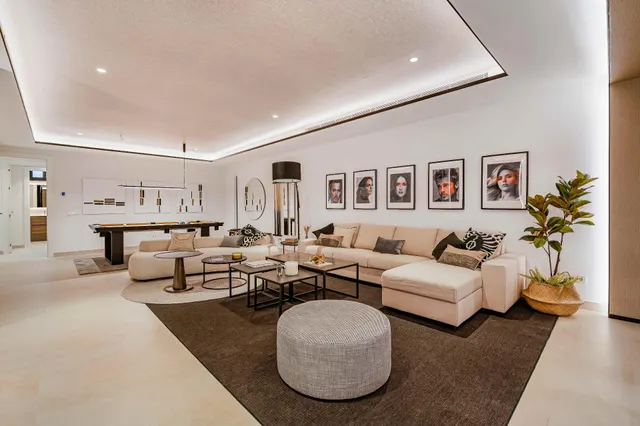 Contemporanea villa en Milla de Oro, Marbella — 32