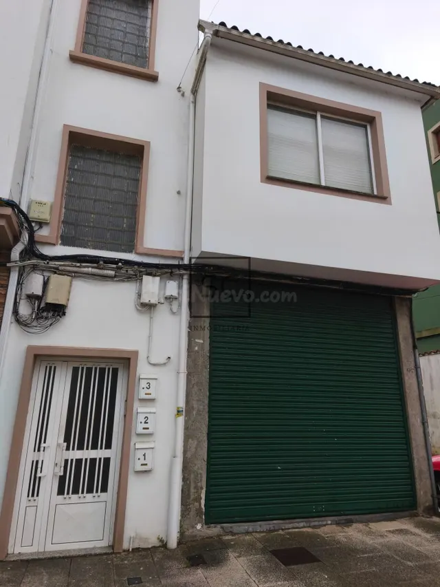 Local comercial con patio en Catabois, Ferrol - foto 5