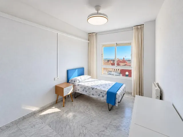 Espectacular piso céntrico en Motril — 15