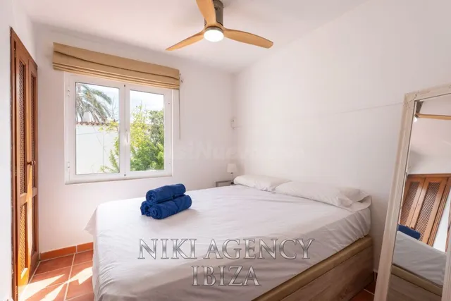 Casa-Chalet en Venta en Santa Eularia Des Riu Baleares — 26