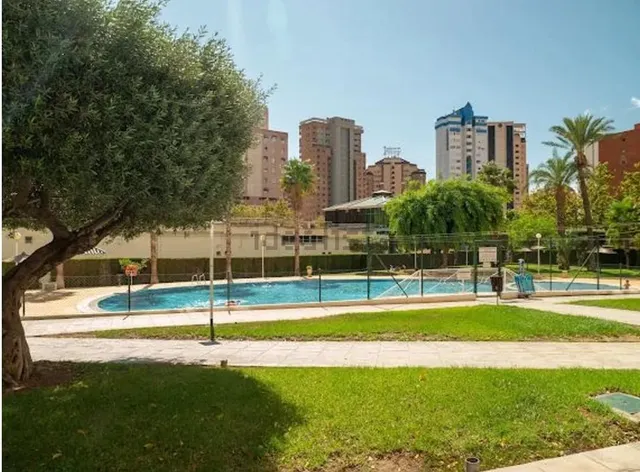 PISO EN AVD. MUNICIPI BENIDORM — 16