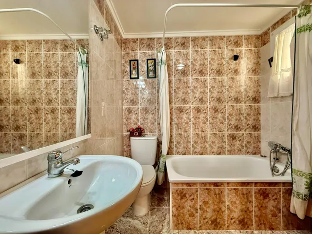 2 dormitorios + garaje, a 200 metros playa de los Naufragos — 20