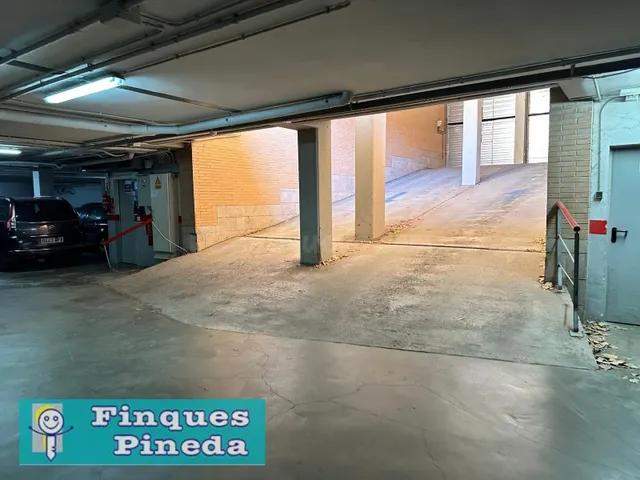 Parking en el centro de Tordera — 4