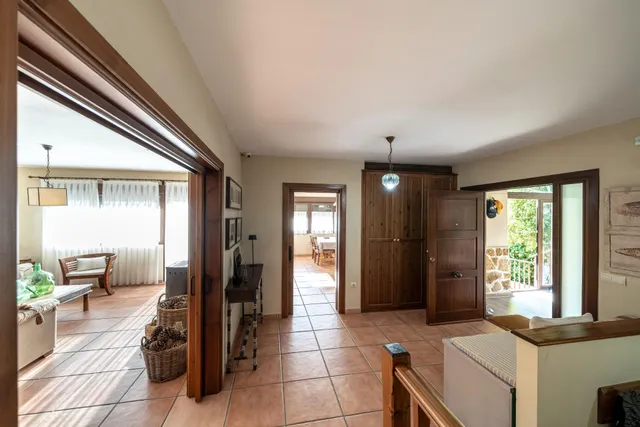 Chalet unifamiliar independiente de 320 m2 parcela de 992 con piscina y certificación A — 24