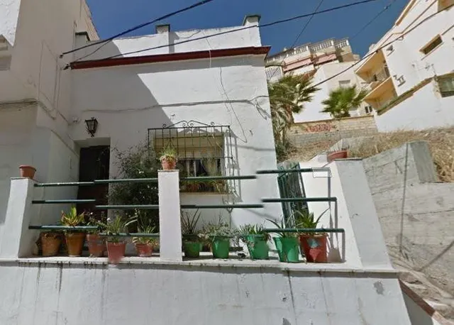 SE VENDE casa OKUPA en C Gil Polo 3 de Málaga - foto 2