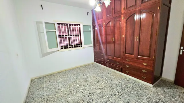 CASA INDEPENDIENTE DE 4 DORMITORIOS    PLAYA DE REGLA — 8