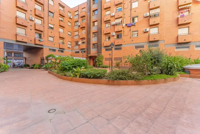 Casa 36m² en alquiler - Opañel — 15