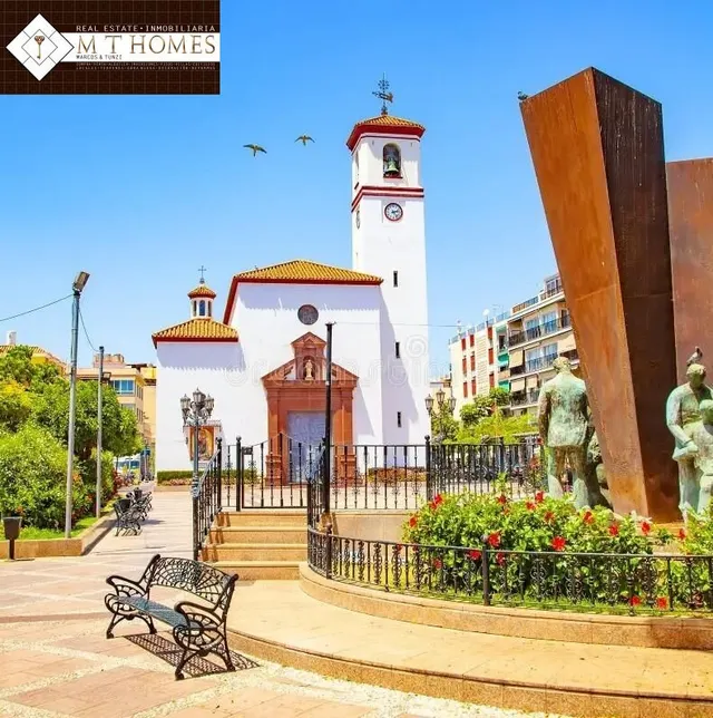 EXCLUSIVO LOCAL COMERCIAL EN PLAZA DE LA CONSTITUCIÓN – UBIC