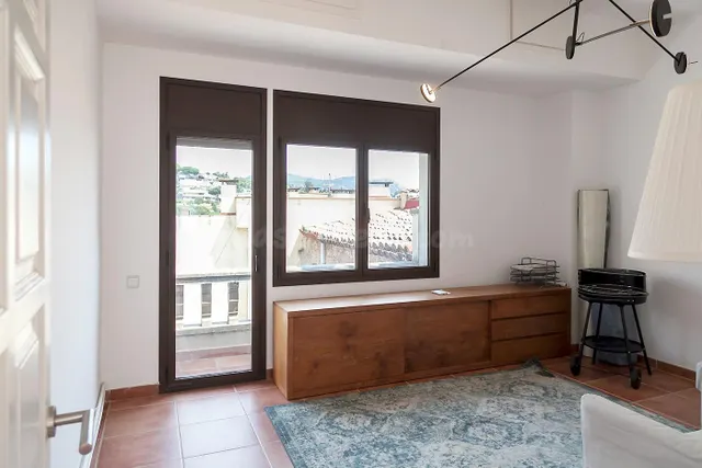 Casa de pueblo con terraza y balcón en Vilassar de Dalt - foto 2