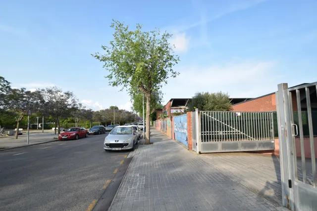 Plaza de párquing en venta para coche pequeño — 10