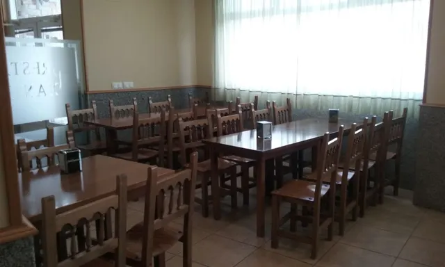 LOCAL COMERCIAL PARA HOSTELERÍA — 10