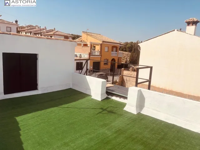 Casa en venta en Monachil (Granada) – Amplia, luminosa y con gran potencial — 30
