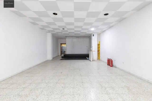 Local comercial en el zaidin, junto avda. dilar. — 7