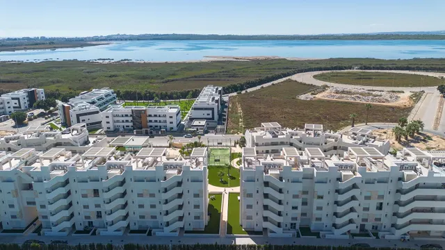 Planta baja 2 habitaciones 88m² en venta - EL RASO — 24
