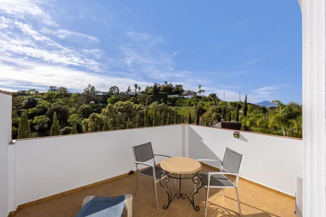 Chalet 6 habitaciones 336m² en venta - Costa del Sol — 41