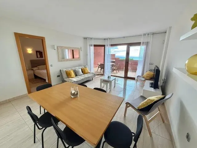 MAGNIFICO ATICO 3 DORMITORIOS CON VISTAS EN BENALMADENA — 2