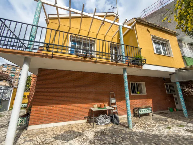DISFRUTE DEL CENTRO DE GRANADA SIN RENUNCIAR A LAS COMODIDAD - foto 2