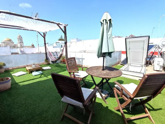 Ático Exclusivo con Terraza Privada de 40 m2 y Licencia Turí - foto 5