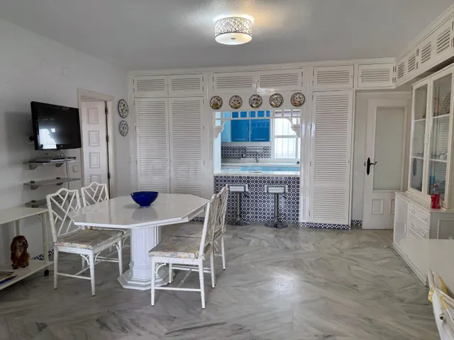 Exclusiva vivienda con terraza de 93 m2, vistas al mar y ubi - foto 4