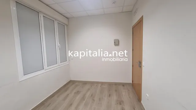 Local comercial en alquiler en Ontinyent. — 4