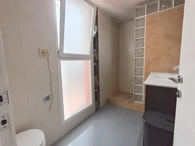 ATICO TOTALMENTE REFORMADO ZONA AVENIDA DE BARCELONA — 16