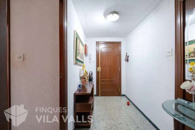 Piso amplio en Caldes con terraza, galería y ascensor — 13
