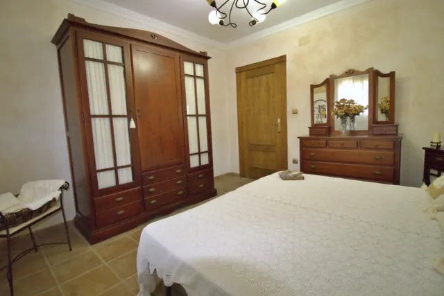 Impresionante Chalet en Valverde — 30