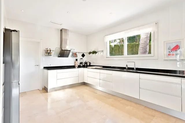 Chalet 4 habitaciones 342m² en venta - Marbella — 12