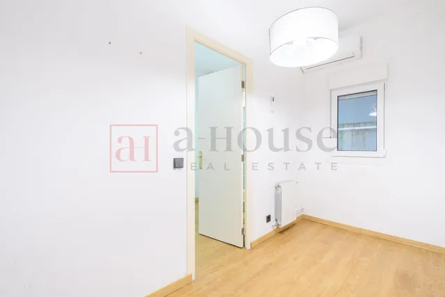 PISO PARA ENTRAR A VIVIR EN L´ANTIGA ESQUERRA DE L´EIXAMPLE — 23