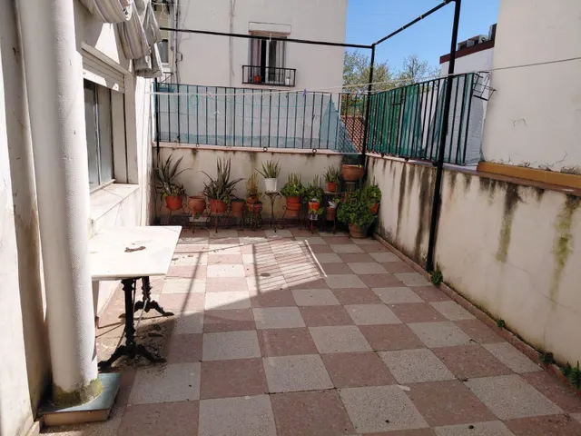 ✨ ¡Gran casa con cochera cerrada , llena de posibilidades! — 42