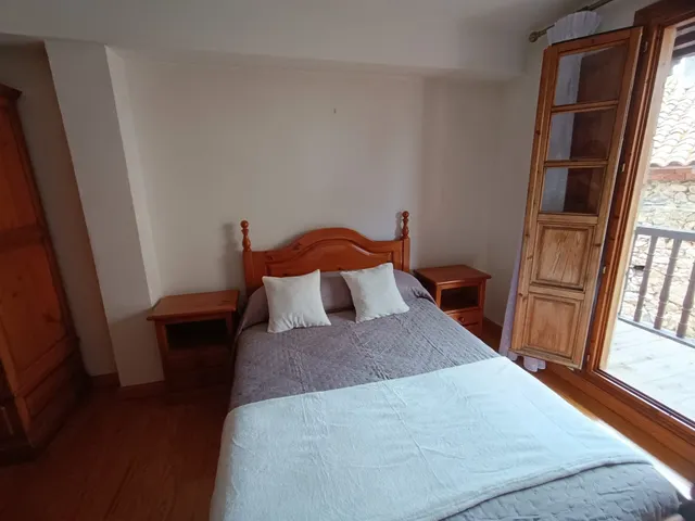 CASA ADOSADA EN VALDÁLIGA (VALLINES) — 21