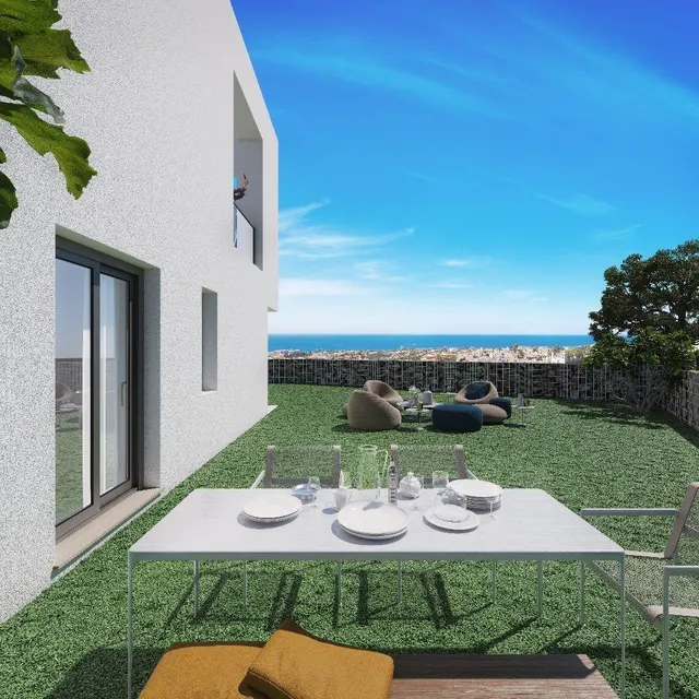 MAGNIFICOS PAREADOS DUPLEX DE 3 Y 4 DORMITORIOS CON HERMOSAS VISTAS AL MAR Y AMPLIA ZONA EXTERIOR. — 13