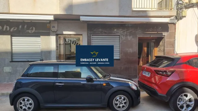 VENTA de DOS LOCALES en ZONA PREMIUM de OCIO  + vivienda de tres dormitorios  ZONA CENTRO PASEO MARITIMO — 15