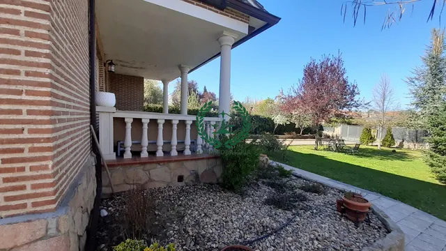CHALET INDEPENDIENTE AMUEBLADO EN ALQUILER PEDREZUELA — 7