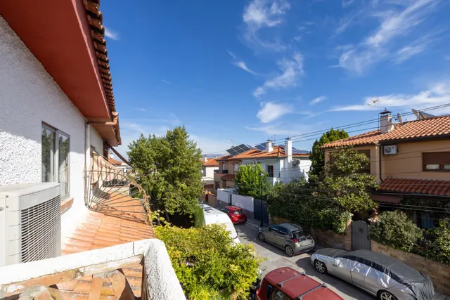 Preciosa casa en Ogíjares con piscina y jardín — 34
