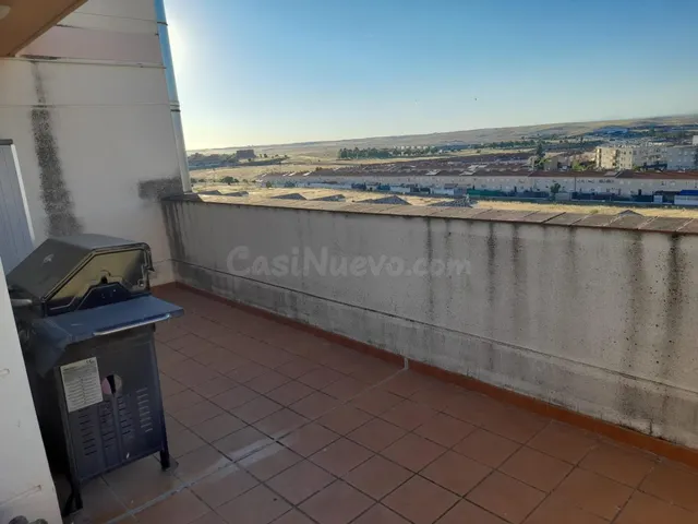 Atico con inmensa Terraza !!! y vistas 360 º - foto 3