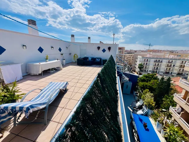 ATICO DUPLEX EDIFICIO EN PRIMERA LINEA PLAYA DE LOS LOCOS — 11