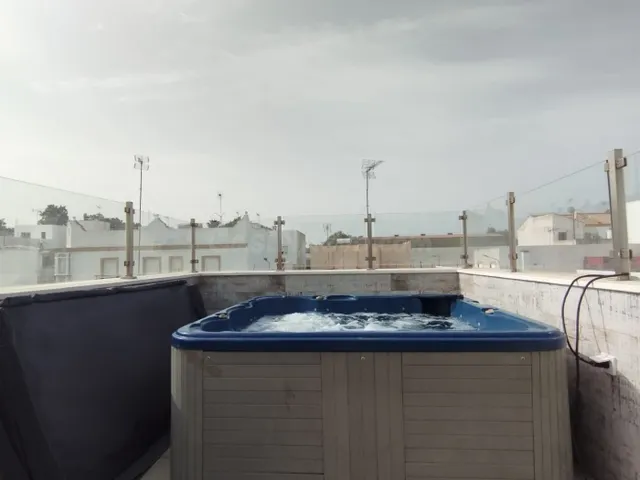 SE ALQUILA PISO CON AZOTEA PROPIA EN FUENTE AMARGA PARA TODO - foto 3