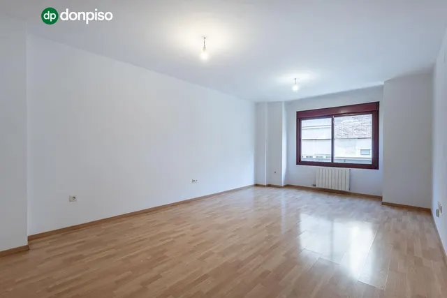 Ático dúplex junto Alhamar con 2 garajes y 2 trasteros — 6